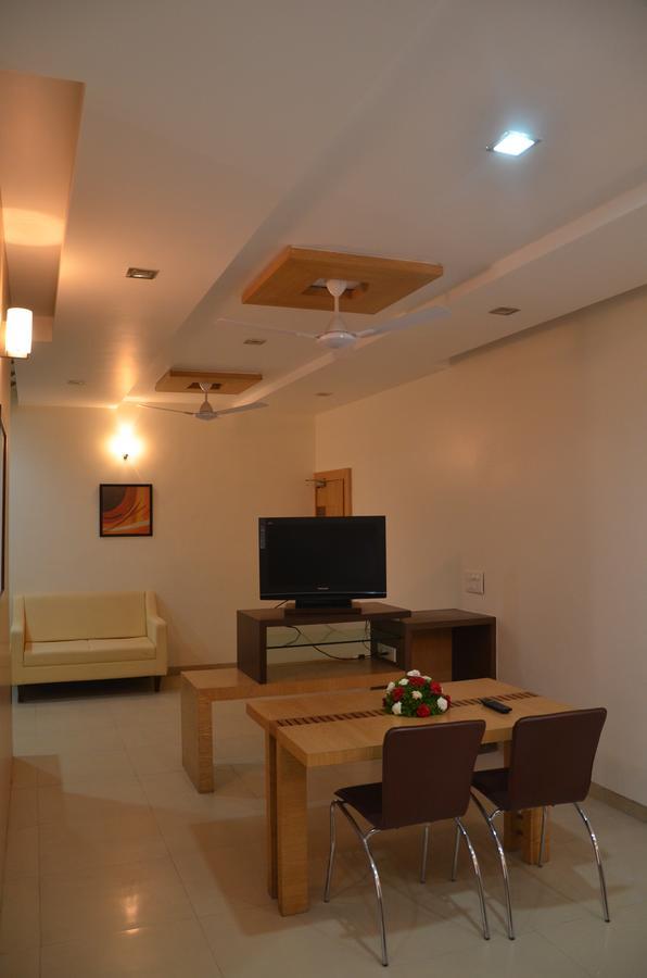 Hotel Baramati Club Exterior foto