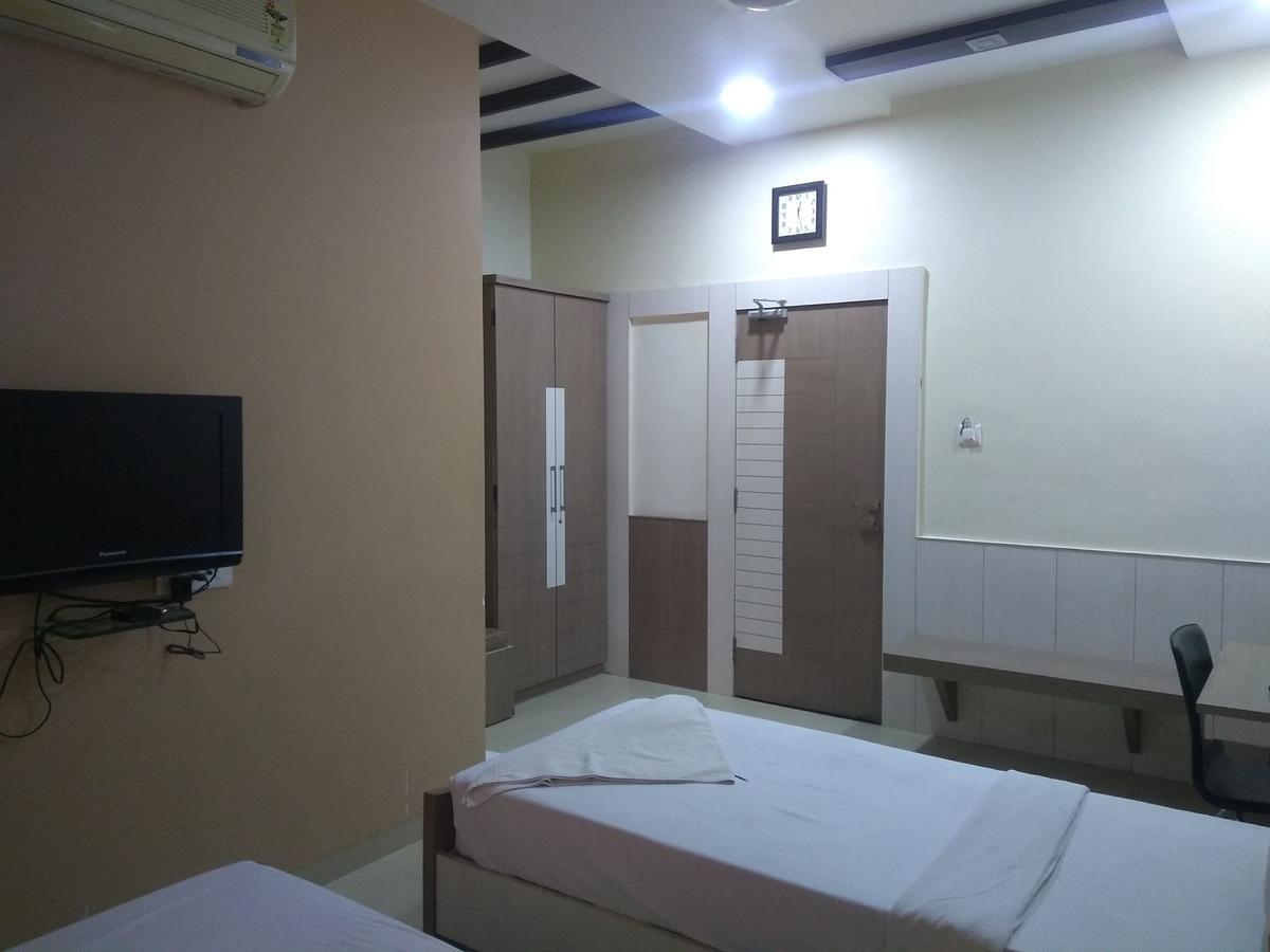 Hotel Baramati Club Exterior foto